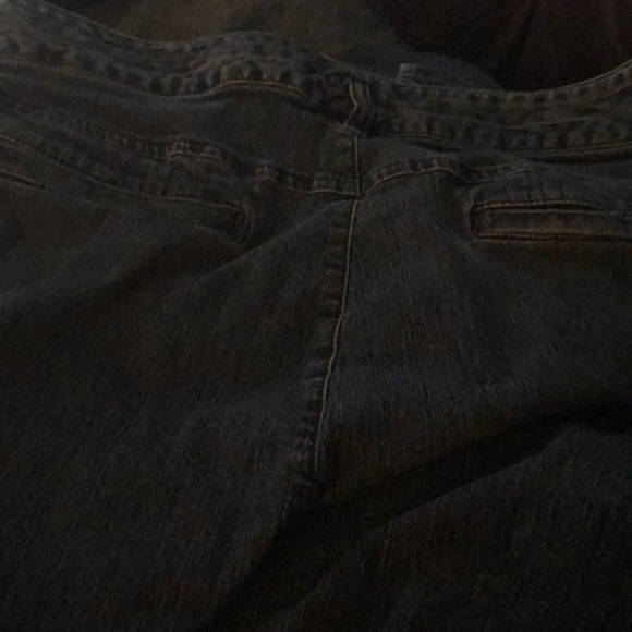 Divine Jeans - Picture 2 of 3